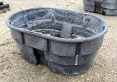 M-347  Rubbermaid Stock Tank