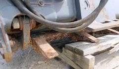 M-550  Skid Steer Bucket