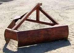 M-1324  3-Point Pivot Track Filler