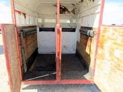 M-780  2 Horse Trailer