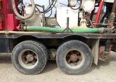 M-700 1998 Ford Louisville Truck W/Simco 7000 Well Drilling Rig