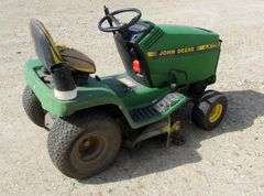 M-977 John Deere LX178 Riding Mower