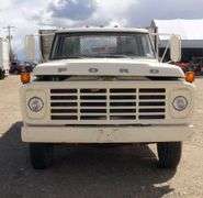M-910  1977 Ford F600 Dump Truck