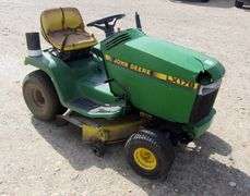 M-977 John Deere LX178 Riding Mower