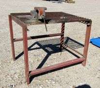 M-429  Welding Table w/Vise