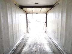 M-772 2005 Freightliner Reefer Truck