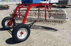 M-817 International Side Delivery Hay Rake