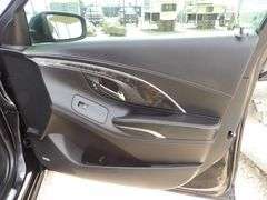 M-1211 2015 Buick Lacrosse