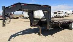 M-1260 2005 Gooseneck Flatbed Trailer