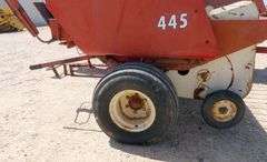 M-1011  International 445 Baler