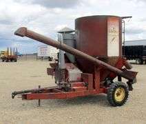 M-909  Farm Hand Grinder Mixer