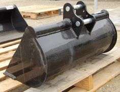 M-1077 23 1/2" Mini Excavator Cleanup Bucket