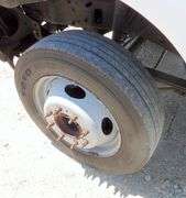 M-1271 2003 Ford F-550 Box Truck