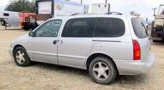 M-1058  2000 Nissan Quest SE Van