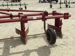 M-726 Cultivator
