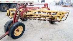 M-1351 New Holland 258 Twin Rakes