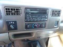 M-395  2000 Ford F-350 Pickup