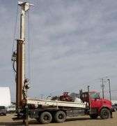 M-700 1998 Ford Louisville Truck W/Simco 7000 Well Drilling Rig