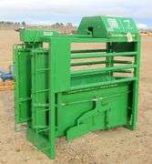 M-321  Tarter Chute Help Roping Chute
