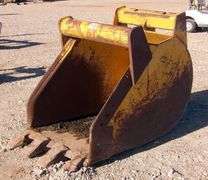 M-381  Backhoe Bucket