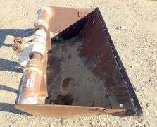 M-384  Stands / Backhoe Bucket