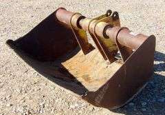M-383  Backhoe Bucket