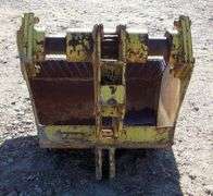 M-382  Backhoe Bucket