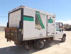 M-1271 2003 Ford F-550 Box Truck