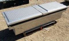 M-481  DeeZee Pickup Toolbox