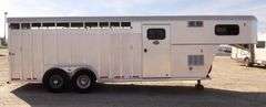 M-687  2008 Royal Competitor 4 Horse Aluminum Trailer