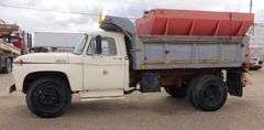 M-874 1966 Ford F600 Dump Truck