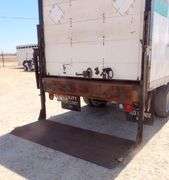 M-1271 2003 Ford F-550 Box Truck