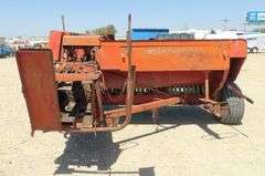 M-1011  International 445 Baler