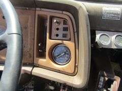 M-982  1974 Ford 9000 Flatbed Truck