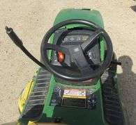 M-977 John Deere LX178 Riding Mower