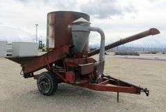 M-909  Farm Hand Grinder Mixer