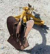 M-585 3-Point Ditcher