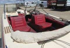 M-1170  1976 Glastron 14' Tri-Hull Model T-166 Boat