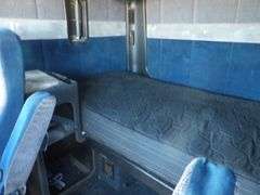 M-461  1995 Volvo GM Truck Tractor