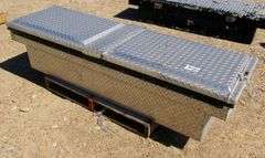 M-481  DeeZee Pickup Toolbox