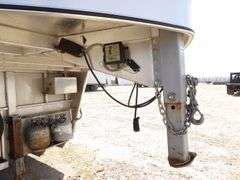 M-687  2008 Royal Competitor 4 Horse Aluminum Trailer