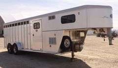 M-687  2008 Royal Competitor 4 Horse Aluminum Trailer