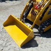 M-1159 SD Lanch SDLL30 Mini Skid Steer