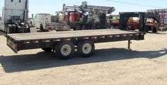 M-1260 2005 Gooseneck Flatbed Trailer