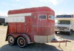 M-780  2 Horse Trailer