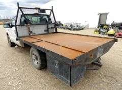 M-868 2006 Ford F-250 XL Flatbed Pickup