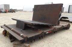 M-750 Hydraulic Flat Bed