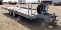 M-869  1990 Flatbed Trailer