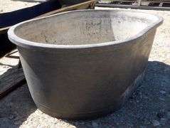 M-415  Livestock Feeder / Poly Tank
