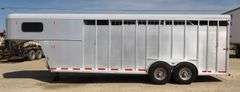 M-687  2008 Royal Competitor 4 Horse Aluminum Trailer